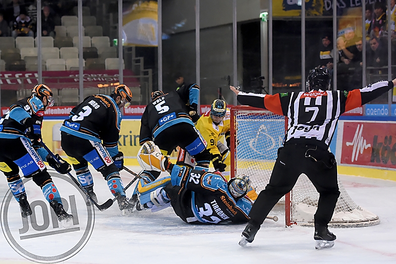 20241213_75305_VIC_BWL_JoPi